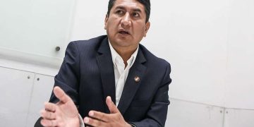 Vladimir Cerrón pide a Pedro Castillo desterrar a “familiares, sindicato y los chotanos” de su entorno de confianza