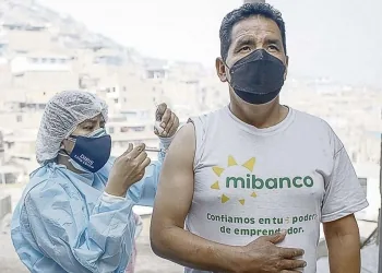 Vacunación en Perú: Puno, Ayacucho y Moquegua con menor avance de dosis de refuerzo