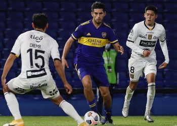 Carlos Zambrano fue incluido en la convocatoria de Boca Juniors para duelo ante Arsenal