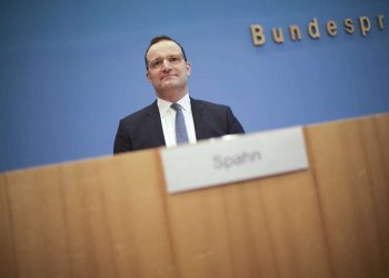 Ministro de Salud de Alemania: «Para el final del invierno todos ya estarán vacunados, recuperados o muertos por el covid-19»