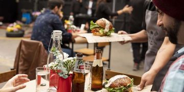 ¿Gastronomía peruana en una llantería? Cusqueña abrió en Perú el primer restaurante pop-up con estrella Michelin