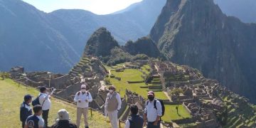 Machu Picchu recibió cerca de 450,000 turistas en 2021, un 66% más que en el 2020