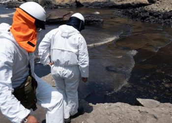 Marina y OEFA confirman segundo derrame frente a refinería La Pampilla
