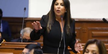 Comisión de Ética aprueba investigar a Patricia Chirinos por insultar al presidente Castillo