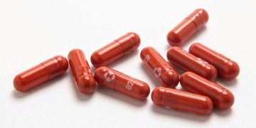 COVID-19: Merck dice que su píldora es activa contra ómicron
