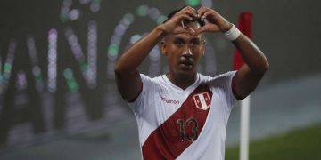 Renato Tapia triplica valor de equipo que lo eliminó de la Copa del Rey