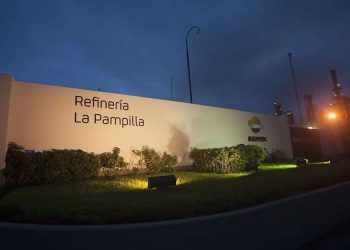Refinería de Repsol volvió a entregar información inexacta sobre derrame de petróleo