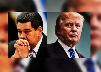 Nicolás Maduro y Donald Trump en retratos oficiales enfrentados, con expresiones serias y fondo desenfocado