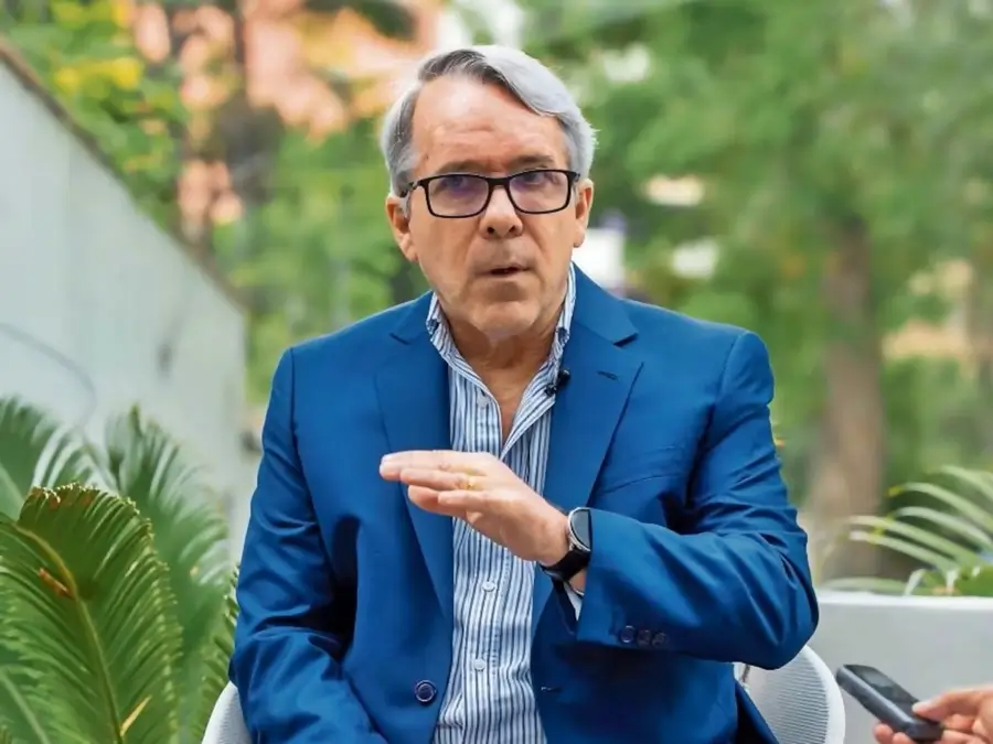 El analista político Alfredo Torres de Ipsos Perú ofrece una entrevista sobre la coyuntura electoral y los resultados de las elecciones.
