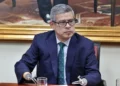 Luis Galarreta durante una conferencia de prensa sobre temas políticos