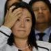 Keiko Fujimori en gesto de preocupación ante el aumento de su desaprobación en encuestas.