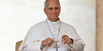Papa León XIV es hospitalizado en Roma para ser operado de un nódulo pulmonar: estado de salud.