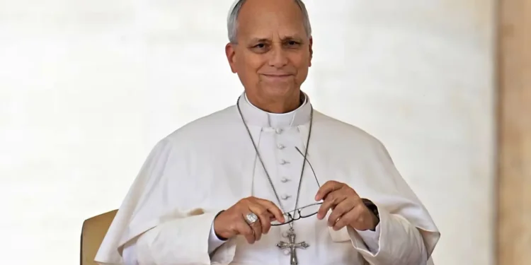 Papa León XIV es hospitalizado en Roma para ser operado de un nódulo pulmonar: estado de salud.