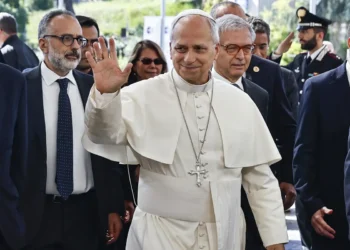 ¡Buenas noticias para el papa León XIV! Su salida del hospital trae alivio y una nueva expectativa